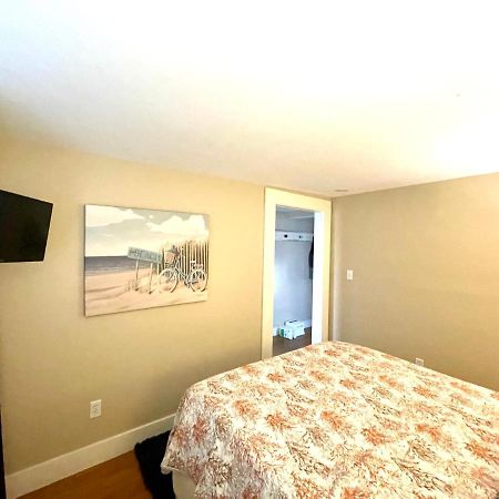 Seablue Cottage - Downstairs; 2 Blocks To The Beach Galveston Exterior photo