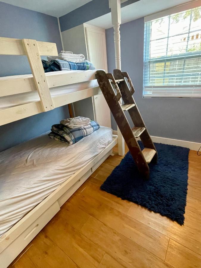 Seablue Cottage - Downstairs; 2 Blocks To The Beach Galveston Exterior photo